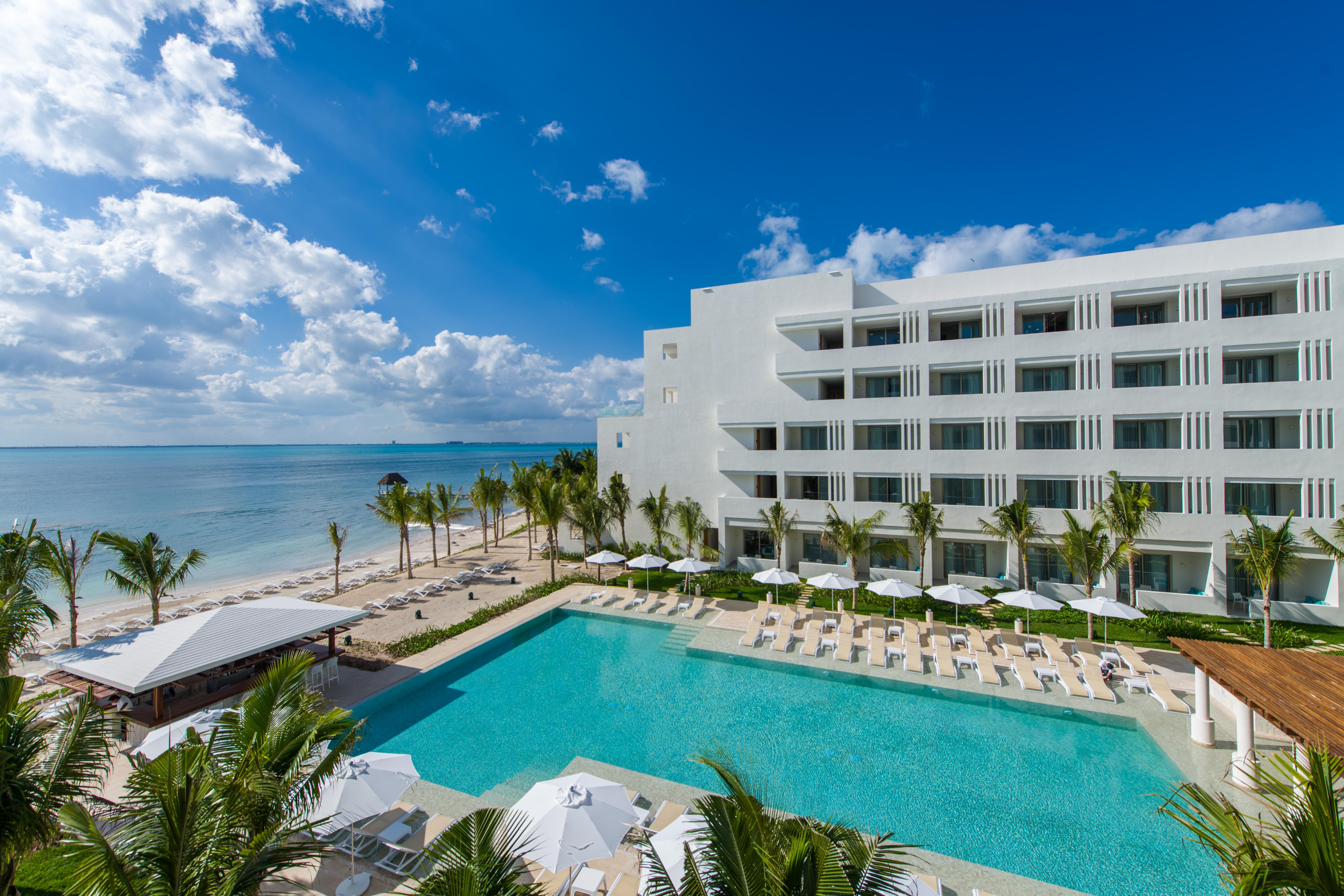 IZLA BEACH FRONT HOTEL ISLA MUJERES 5* (Mexico) - from C$ 299 | iBOOKED